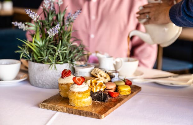 Cream Tea i360 Brighton Cafe